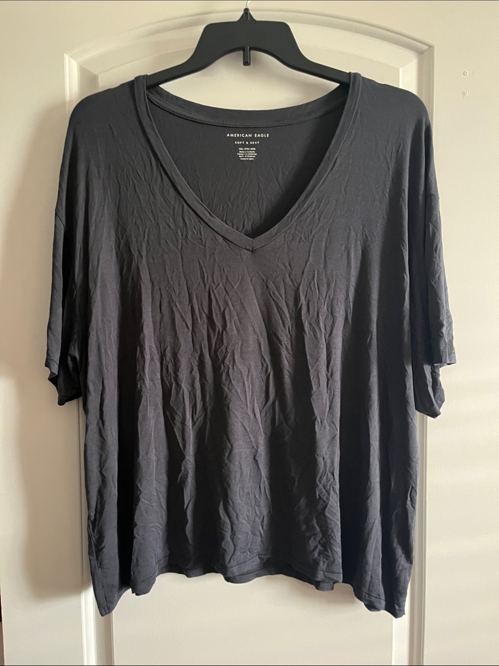 American Eagle Grey Soft and Sexy V-Neck Tee Shirt